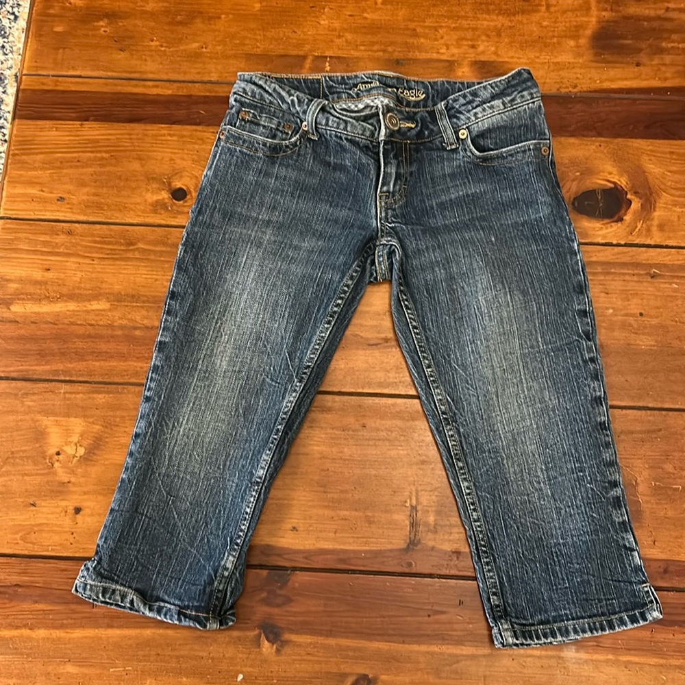 American Eagle capri.
